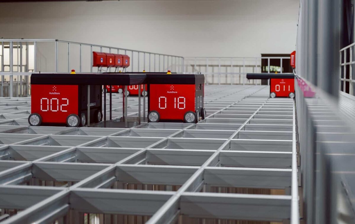 Volta AI-powered B2B commerce platform dashboard showing automated order processing and ERP integration for European distributors