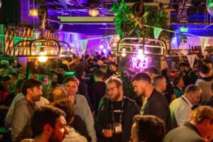 Startup Event Networking: 7 Tactics That Get You Remembered