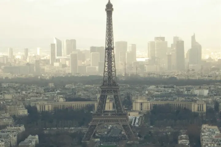 Startup events in Paris: the scene, the seasons and the rooms that matter